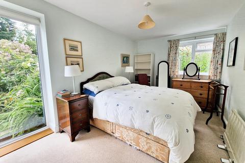 Yew Tree House Allington Park, Bridport, DT6 5DD