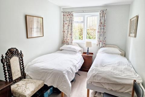 Yew Tree House Allington Park, Bridport, DT6 5DD