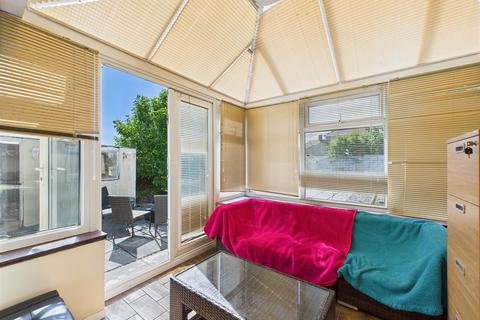 13 Connaught Close, Nottage, Porthcawl, CF36 3SL