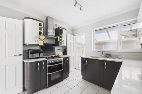 13 Connaught Close, Nottage, Porthcawl, CF36 3SL