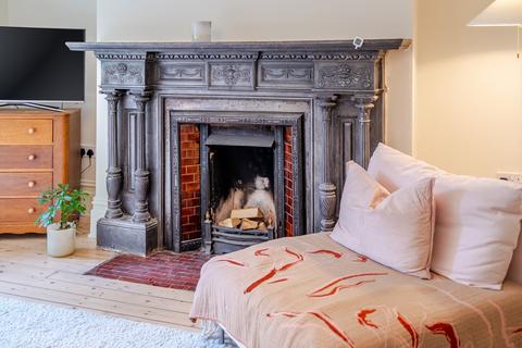 186 Harehills Avenue, Leeds, LS8 4ET