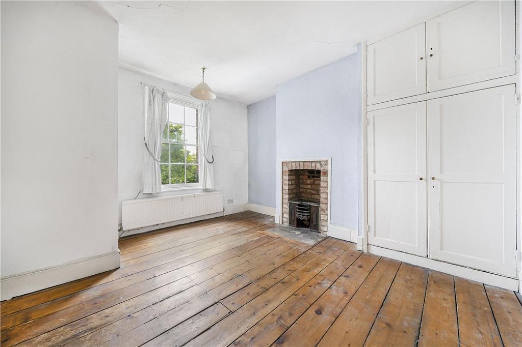 2nd Bedroom F/F