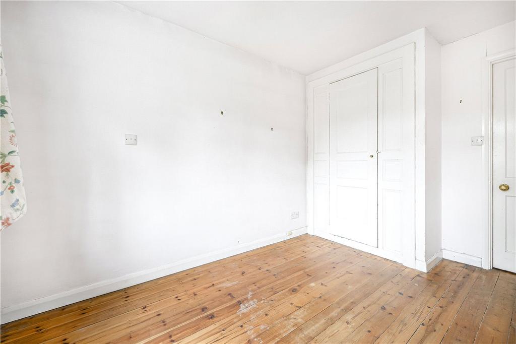 2nd  Bedroom F/F