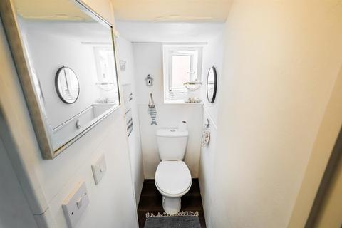 3 bedroom semi-detached house for sale, Sinclair Road, Chingford