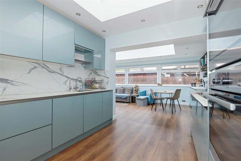 5 bedroom detached bungalow for sale, Stone Lane, Worthing