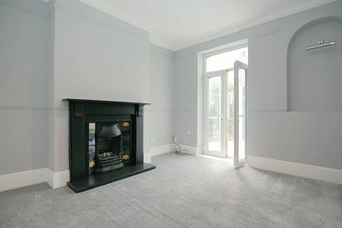 3 bedroom terraced house for sale, Roker Lane, Pudsey