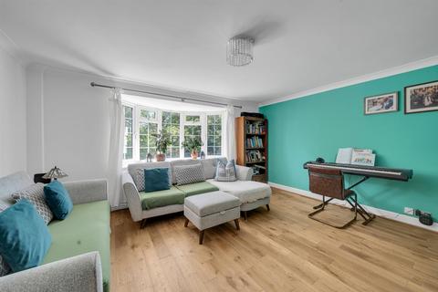 109 Highland Road, Bromley, BR1 4AA