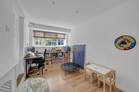 109 Highland Road, Bromley, BR1 4AA