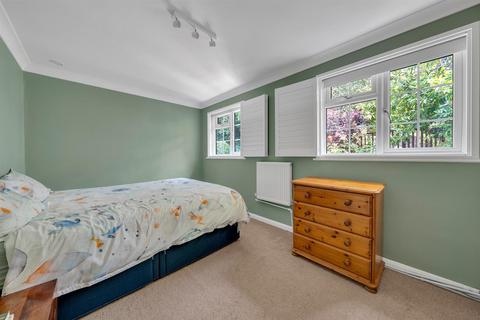 109 Highland Road, Bromley, BR1 4AA