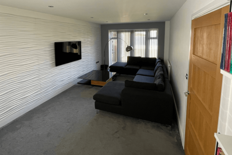 4 bedroom detached house for sale, Northampton, NN4