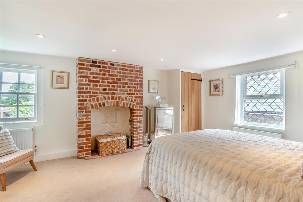 8653506-interior01.jpg