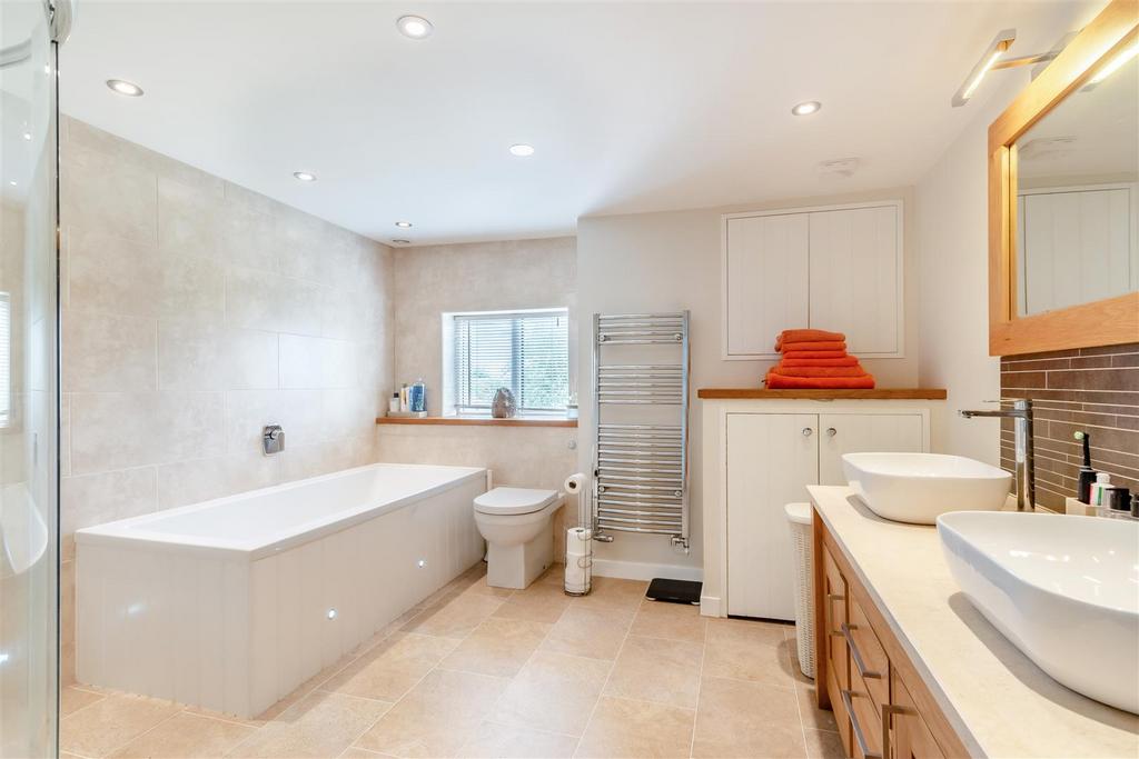8653506-interior13.jpg