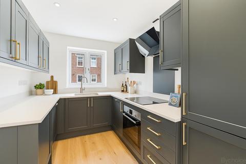 3 bedroom semi-detached house for sale, Abbots Gate, Bury St Edmunds, Suffolk