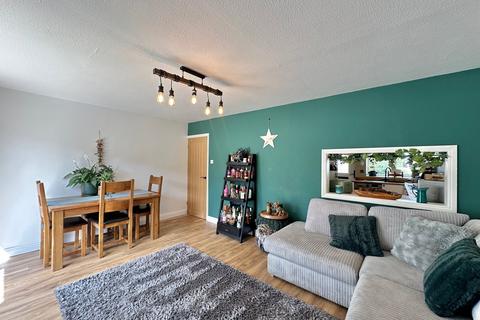 64 Bonington Drive, Hereford, HR4 0RU