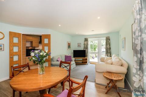 2 bedroom apartment for sale, Squirrel Way, Shadwell, Leeds