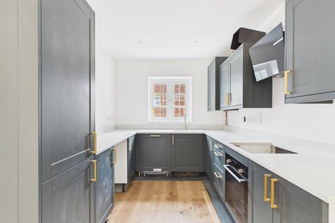 3 bedroom terraced house for sale, Abbots Gate, Bury St Edmunds, Suffolk