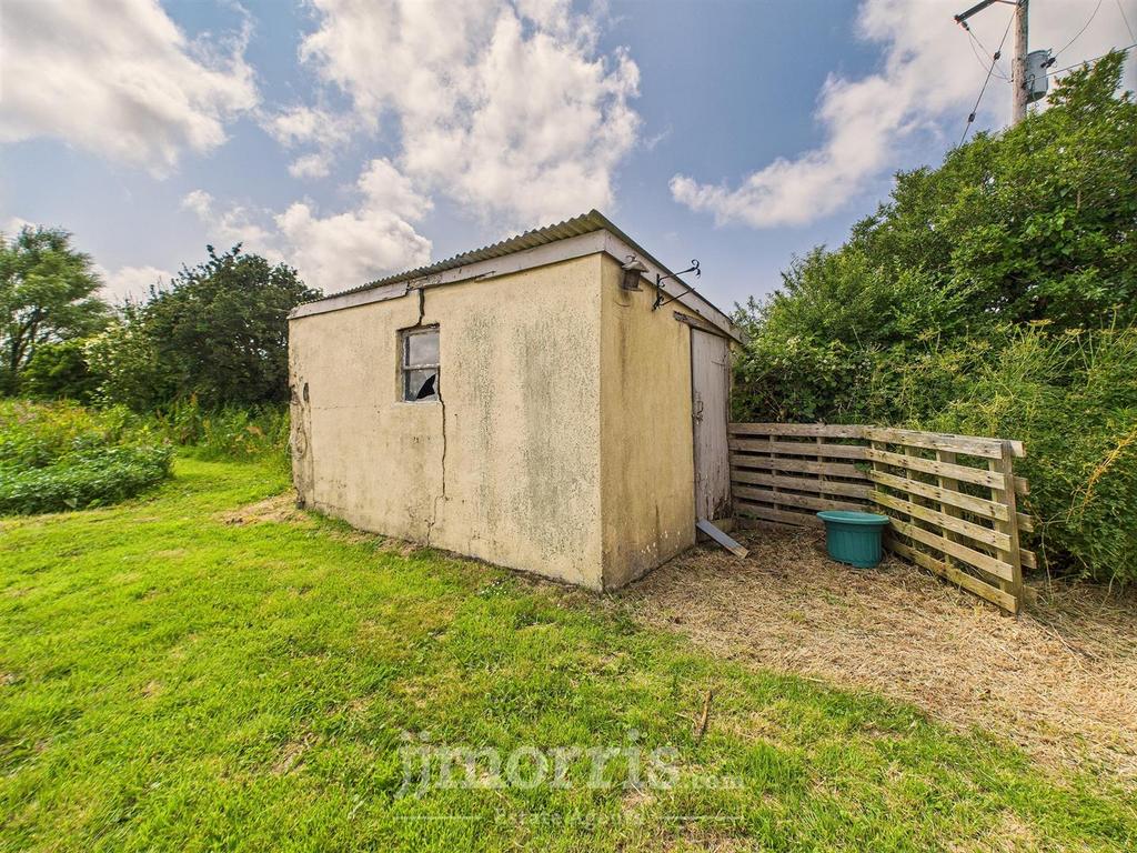 Log Shed