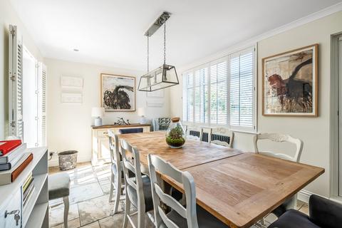Lake House Four Elms Road, Four Elms, Edenbridge, TN8 6NL