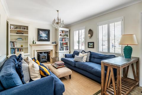 Lake House Four Elms Road, Four Elms, Edenbridge, TN8 6NL