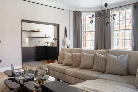 2 bedroom apartment for sale, Mount Street, London, W1K 2
