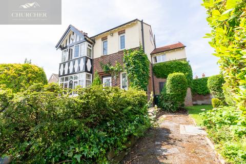 undefined, Ormskirk L39