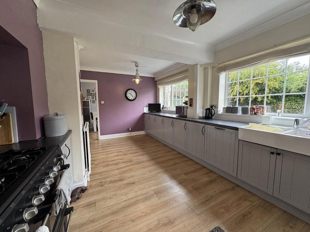 Dining kitchen