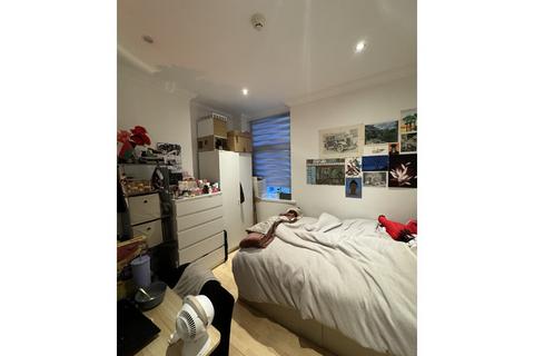 5 bedroom flat to rent, Marlborough Road,