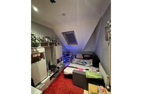 5 bedroom flat to rent, Marlborough Road,