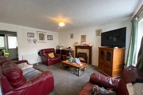 3 bedroom detached house for sale, Birchmuir Close,, Crewe
