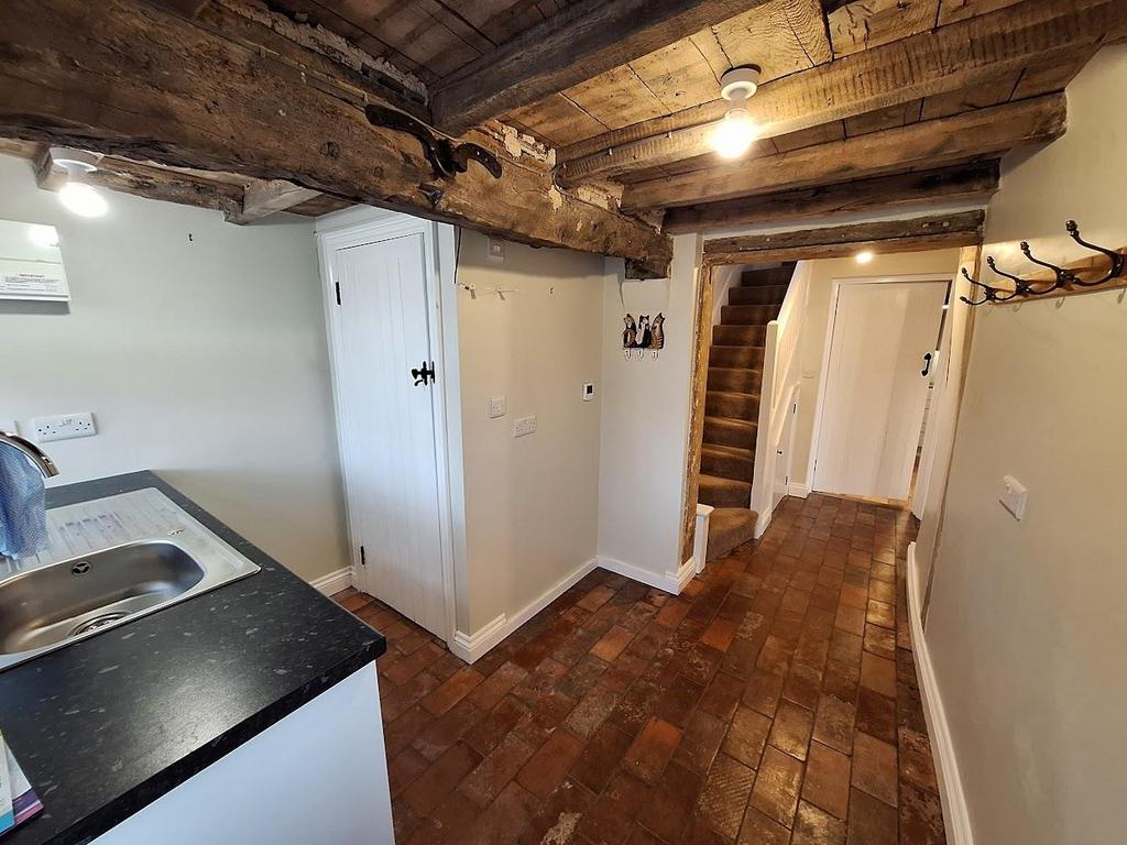 Entrance and utility.jpg