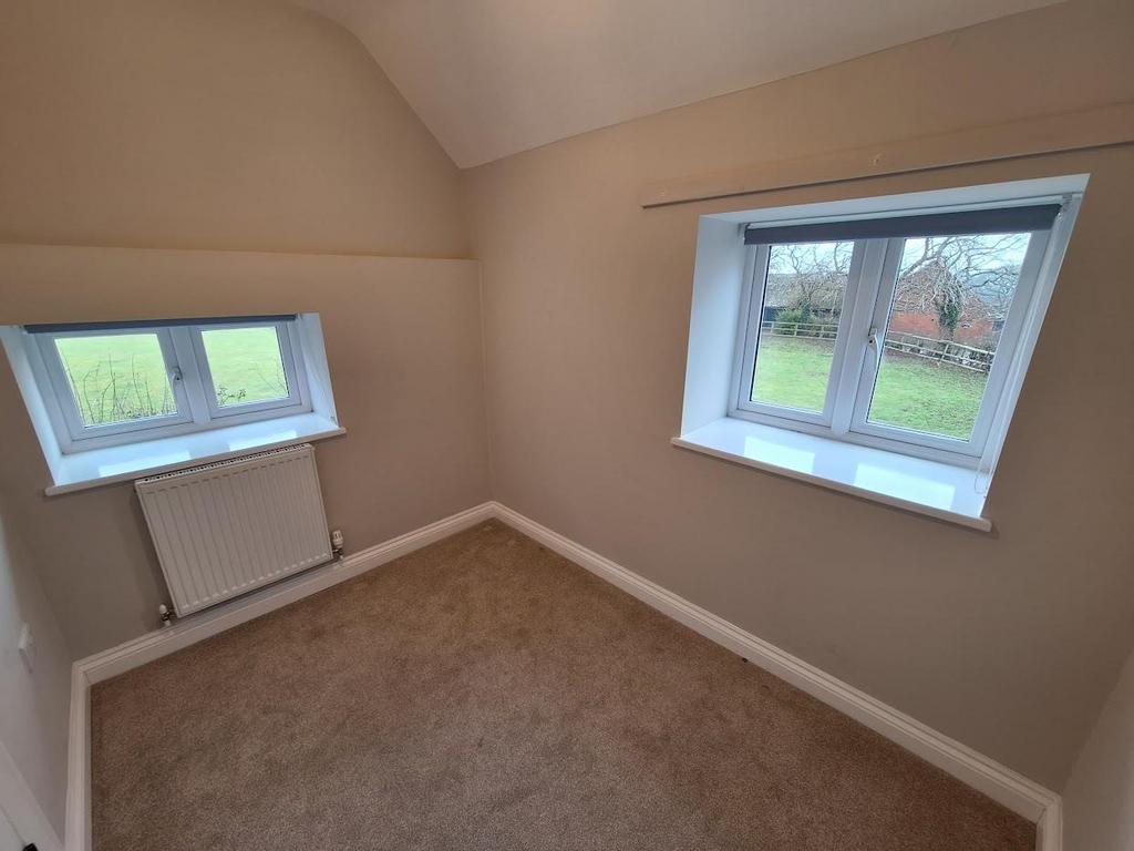 Bedroom 3.jpg