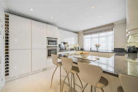 4 bedroom semi-detached house for sale, Long Lane, Bexleyheath