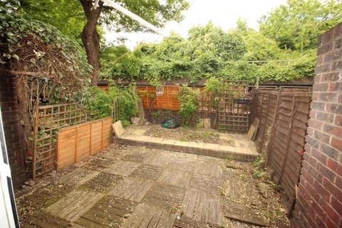 371 Abbott Road, London, E14 0NG