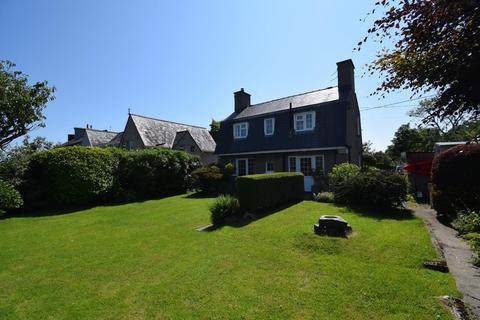 undefined, Caernarfon Road, Criccieth