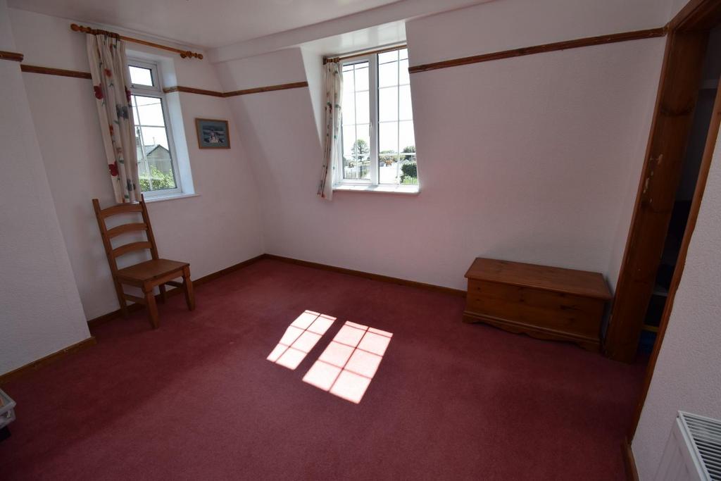 Bedroom 2.JPG