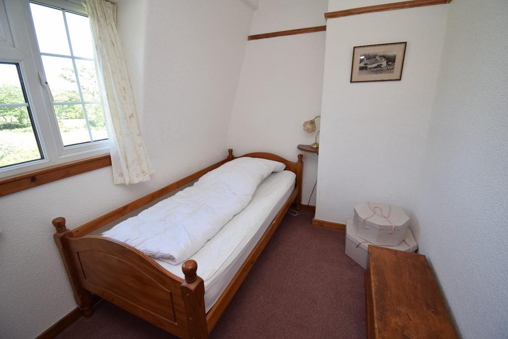 Bedroom 3.JPG
