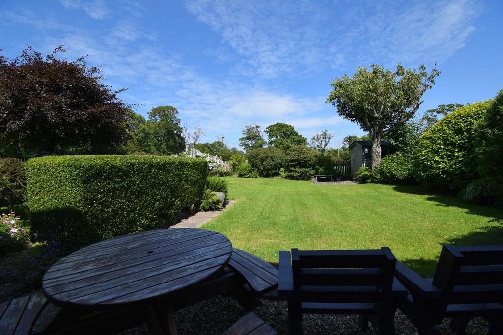 Rear Garden (2).JPG