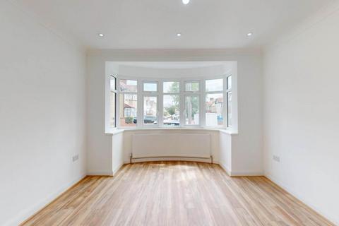 3 bedroom terraced house to rent, Alderwick Drive, Hounslow, TW3 1SF