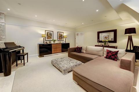 4 bedroom apartment for sale, South Square, NW11