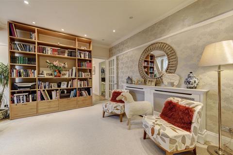 4 bedroom apartment for sale, South Square, NW11