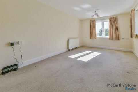 1 bedroom apartment for sale, Goodes Court, Baldock Road, Royston