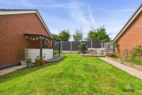 95 Ivinson Way, Bramshall, Uttoxeter, ST14 5EQ