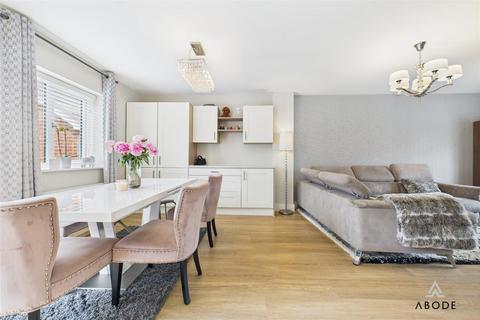 95 Ivinson Way, Bramshall, Uttoxeter, ST14 5EQ