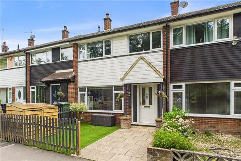 16 Brookside Walk, Tadley, RG26 3RN
