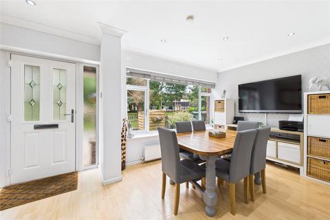 16 Brookside Walk, Tadley, RG26 3RN