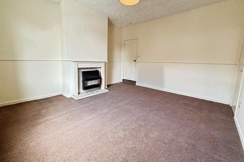 22 Broadstone Way, Bradford, BD4 9RY