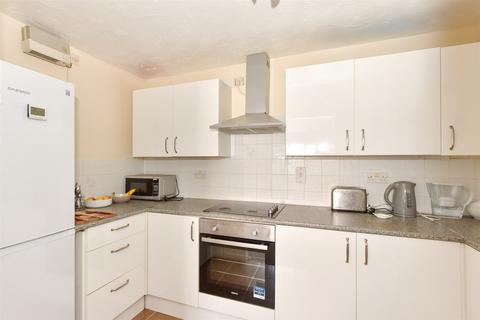 1 bedroom ground floor flat for sale, Copperfields, Laindon, Basildon, Essex