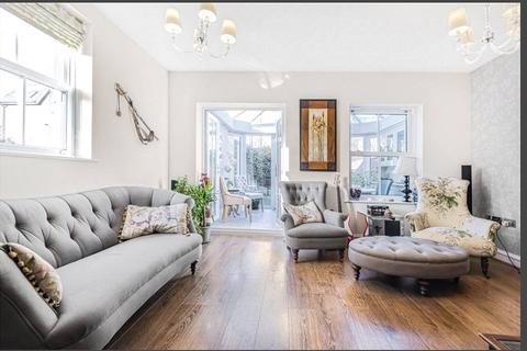 4 bedroom house to rent, Kensington Mews, Windsor, SL4
