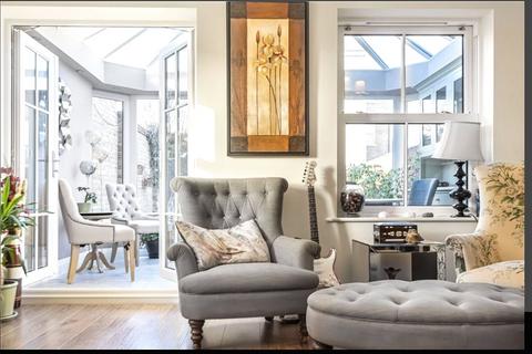 4 bedroom house to rent, Kensington Mews, Windsor, SL4