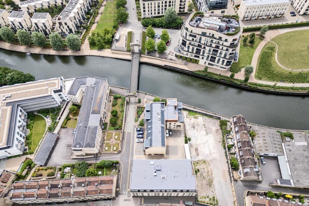 16 South Buildings, Riverview Court, BA1 3 SA - Aer